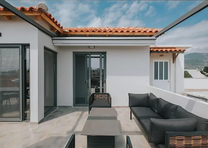 Апартаменты Avras Experience